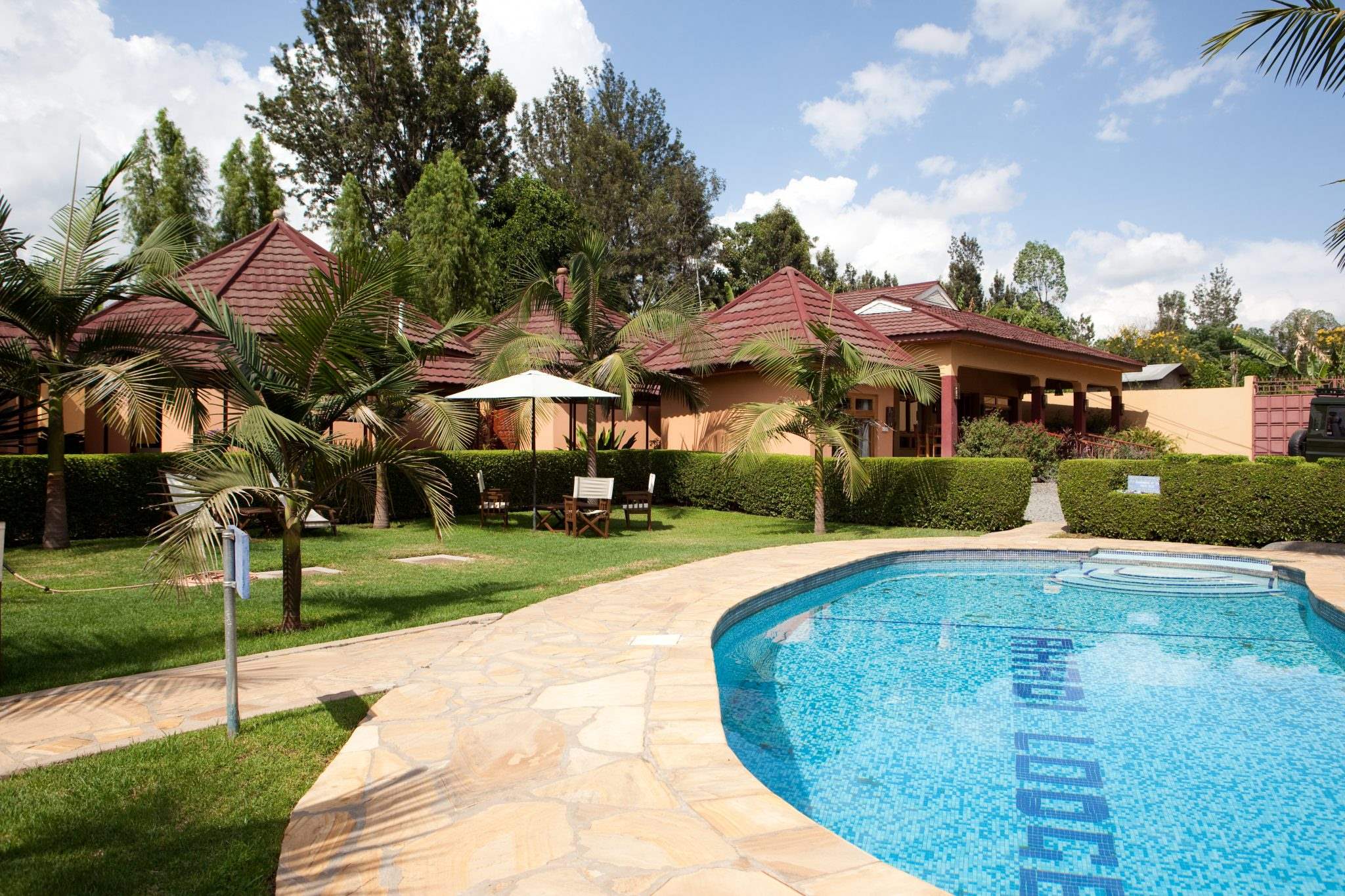 Ahadi Lodge Ahadi Lodge