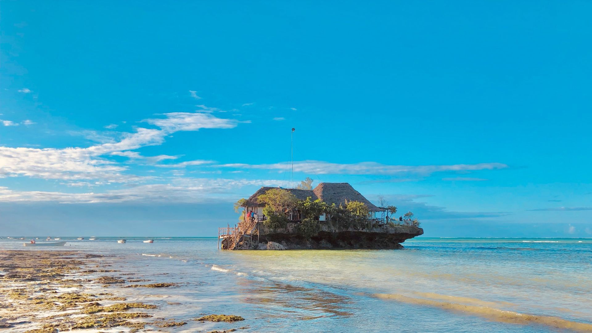 Le restaurant sur le rocher “The Rock”, à Pingwe