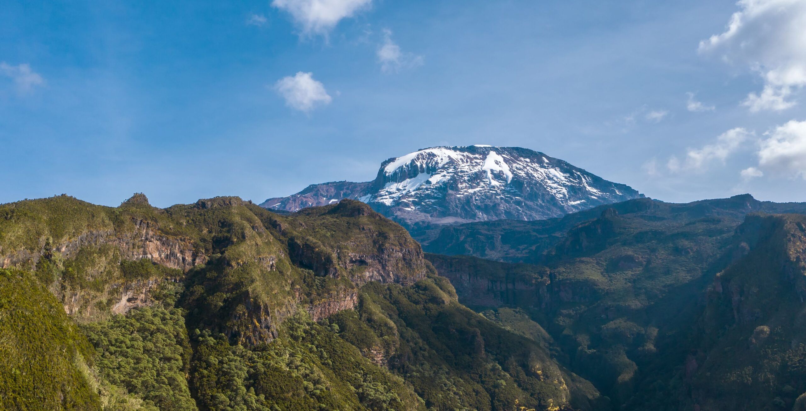 Voie Umbwe (1/6) | Umbwe Gate (1 600 m) - Umbwe Cave Camp (2 900 m)