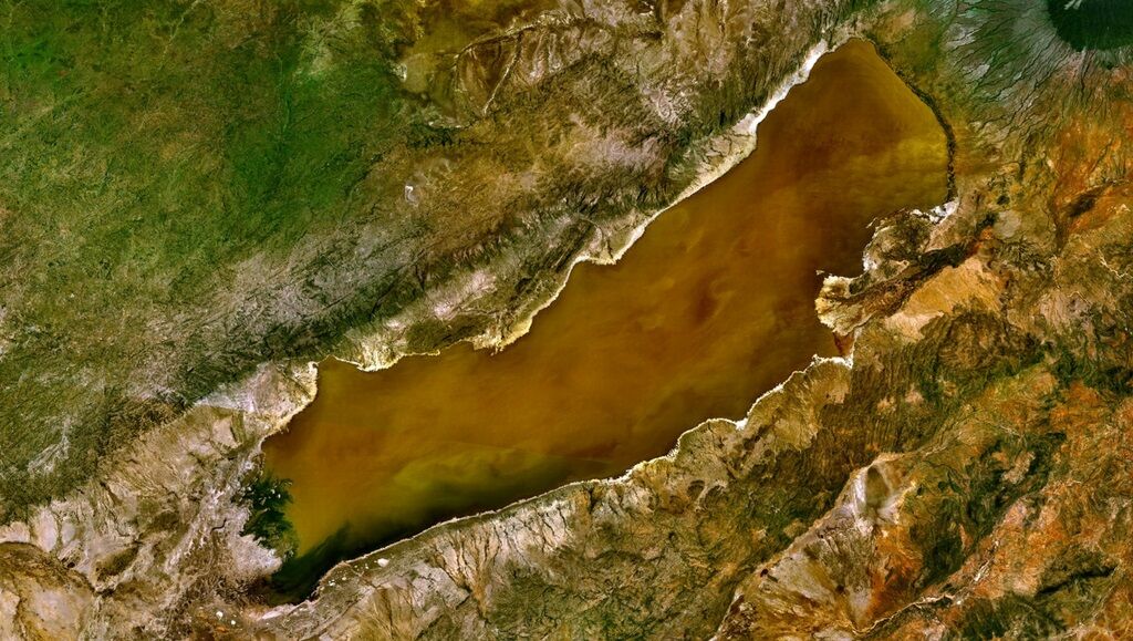 Lake eyasi satelite