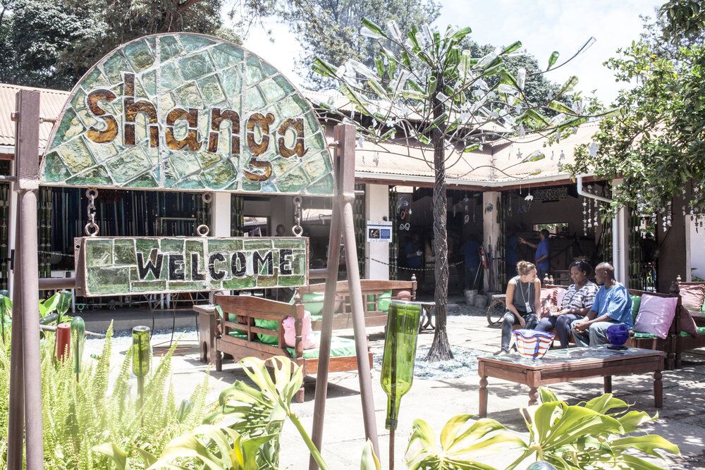 Atelier de confection de bijoux à Shanga